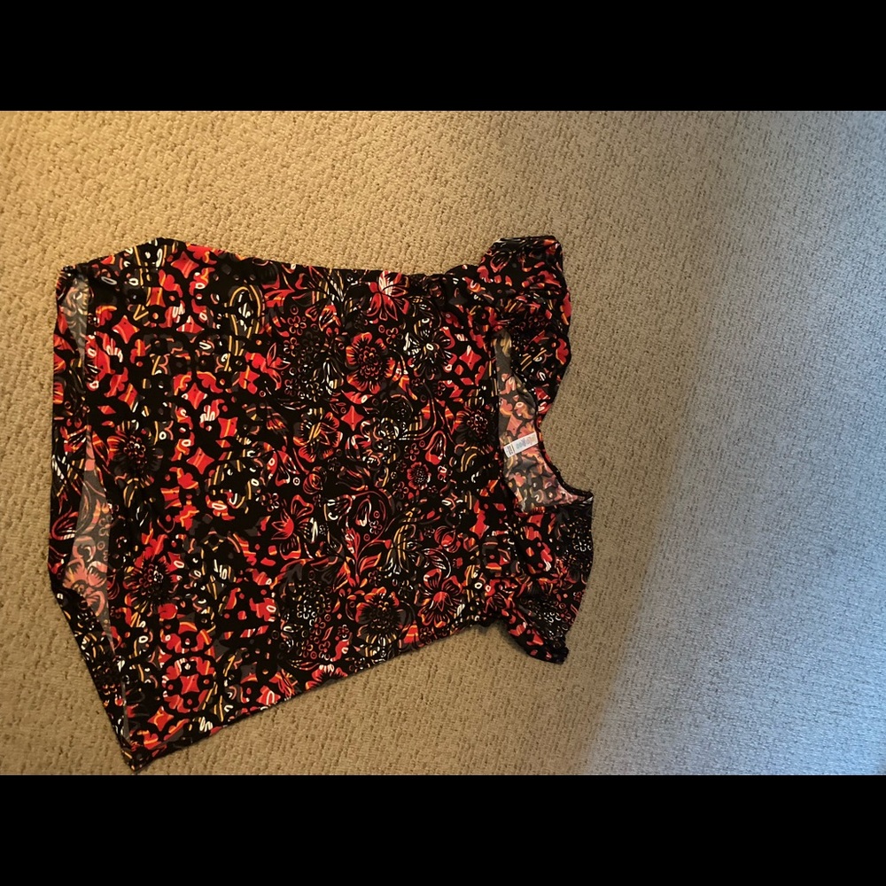 Lula roe top